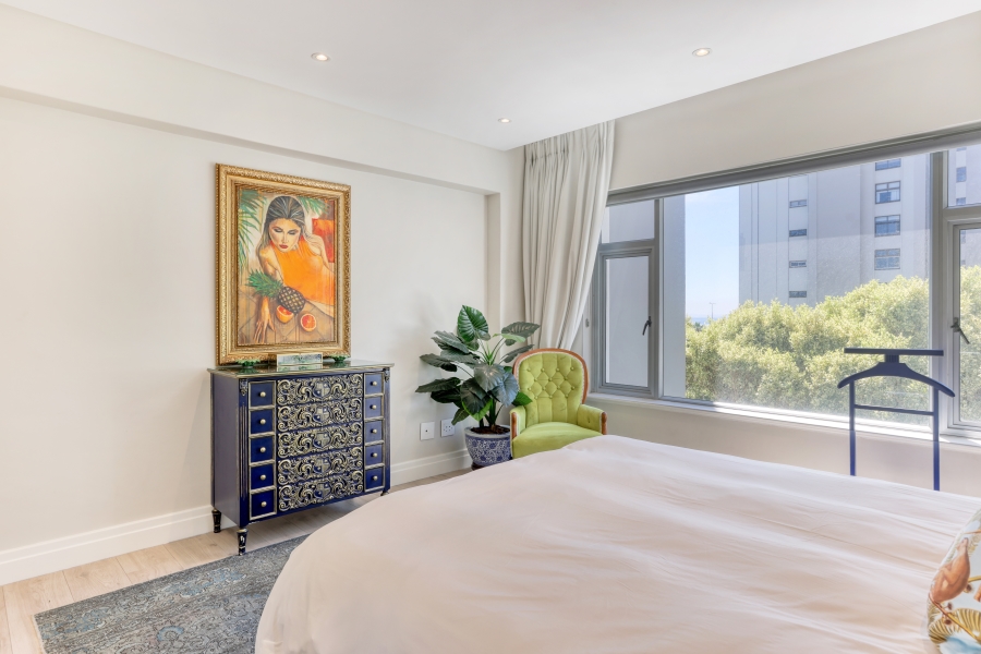 3 Bedroom Property for Sale in Sea Point Western Cape